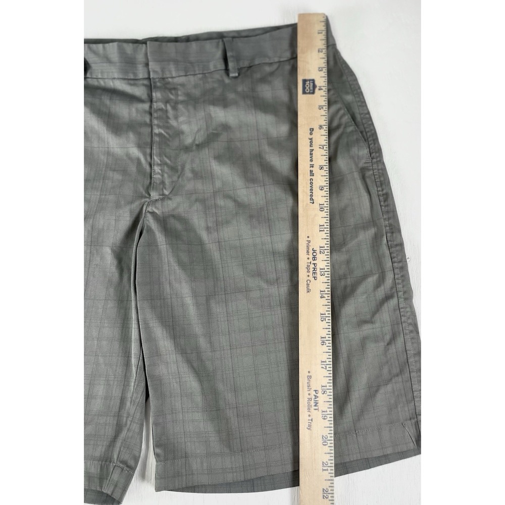 Men's UNDER ARMOUR Gray Plaid Lightweight Shorts - Size 34 Classic Golf Skate - Picture 6 of 13